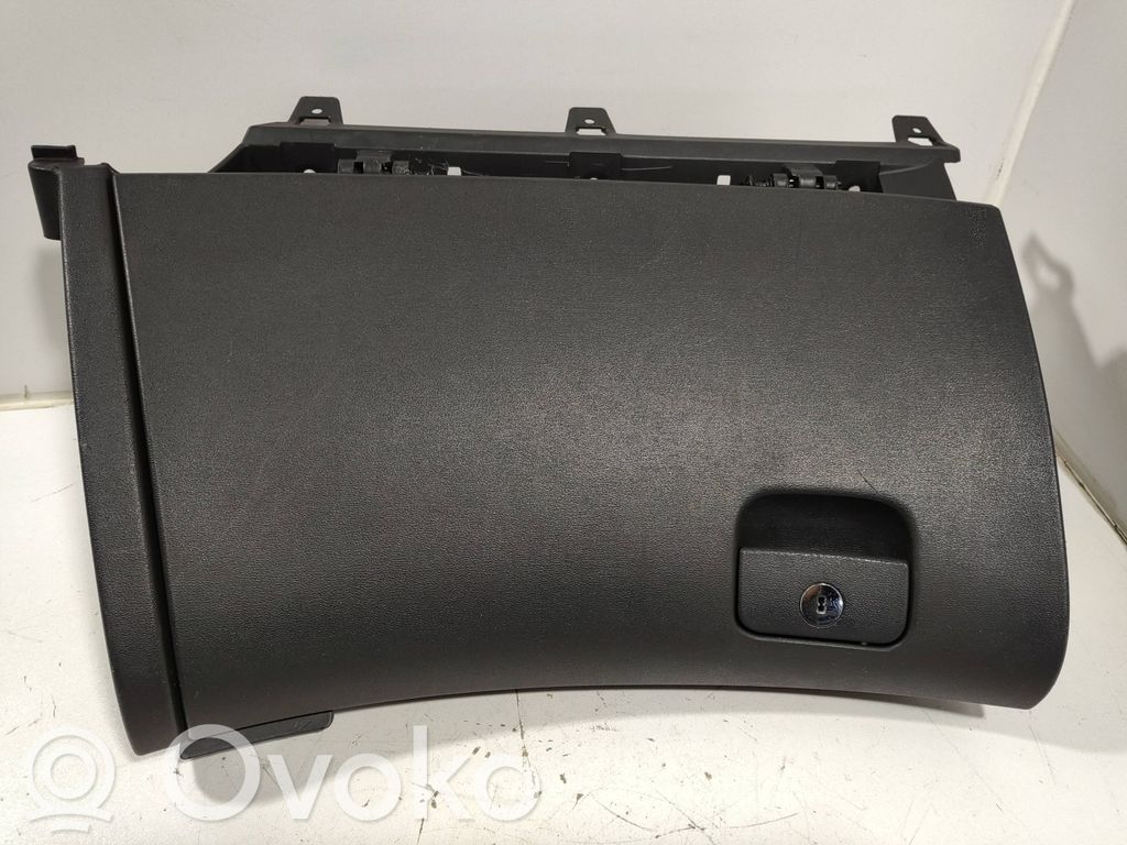 Guantera   845102R000WK