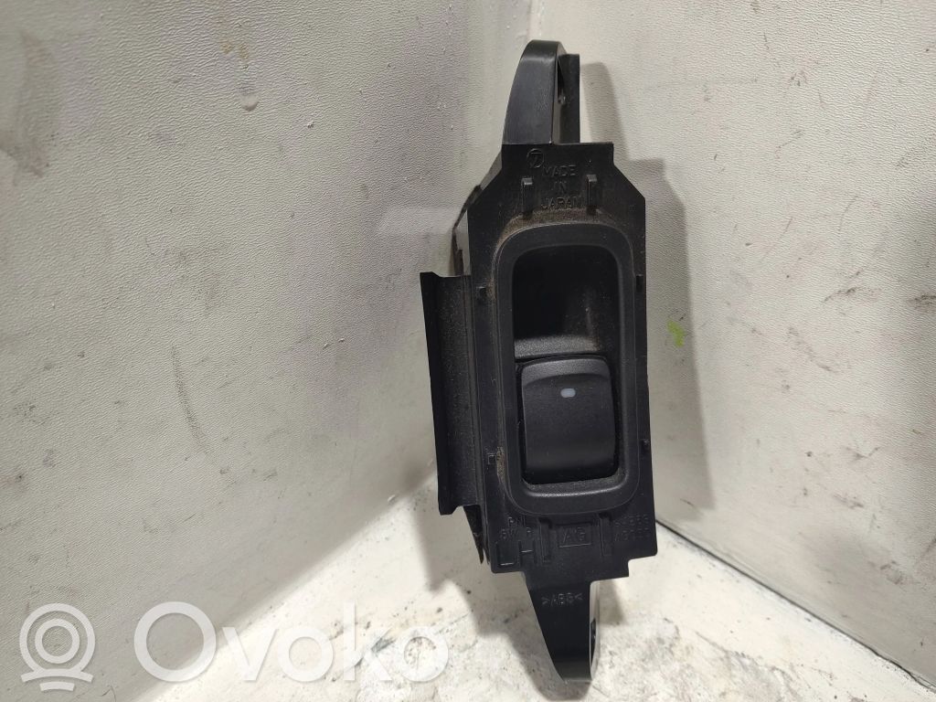 Electric window control switch   94268,AG050,83071AG040