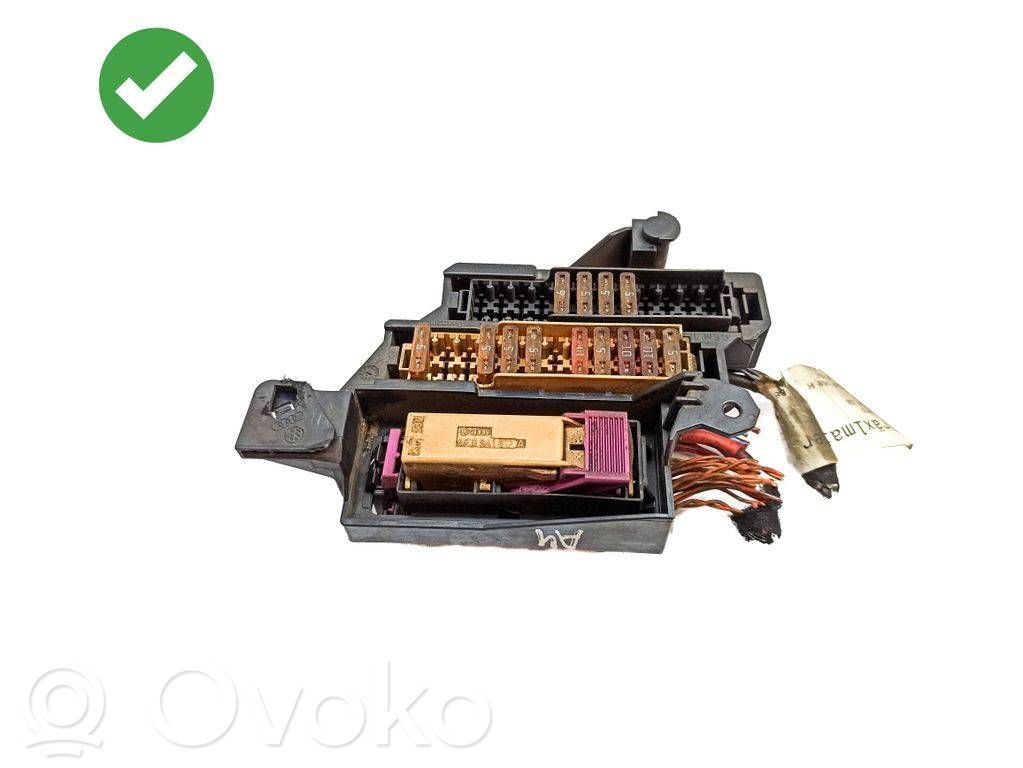 Audi A4 S4 B8 8K Modulo fusibile 