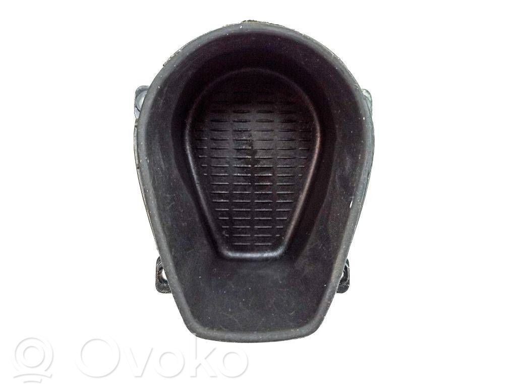 BMW 3 E92 E93 Hansikaslokeron keskikonsoli 