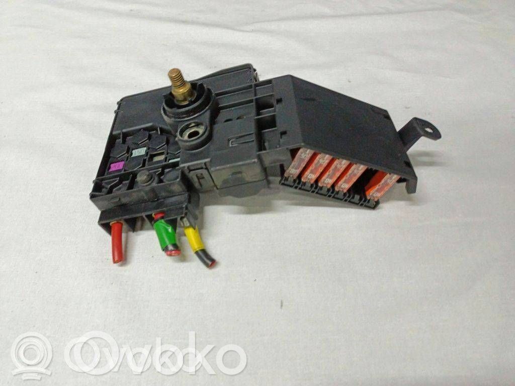 Mercedes-Benz E W211 Fuse box set 