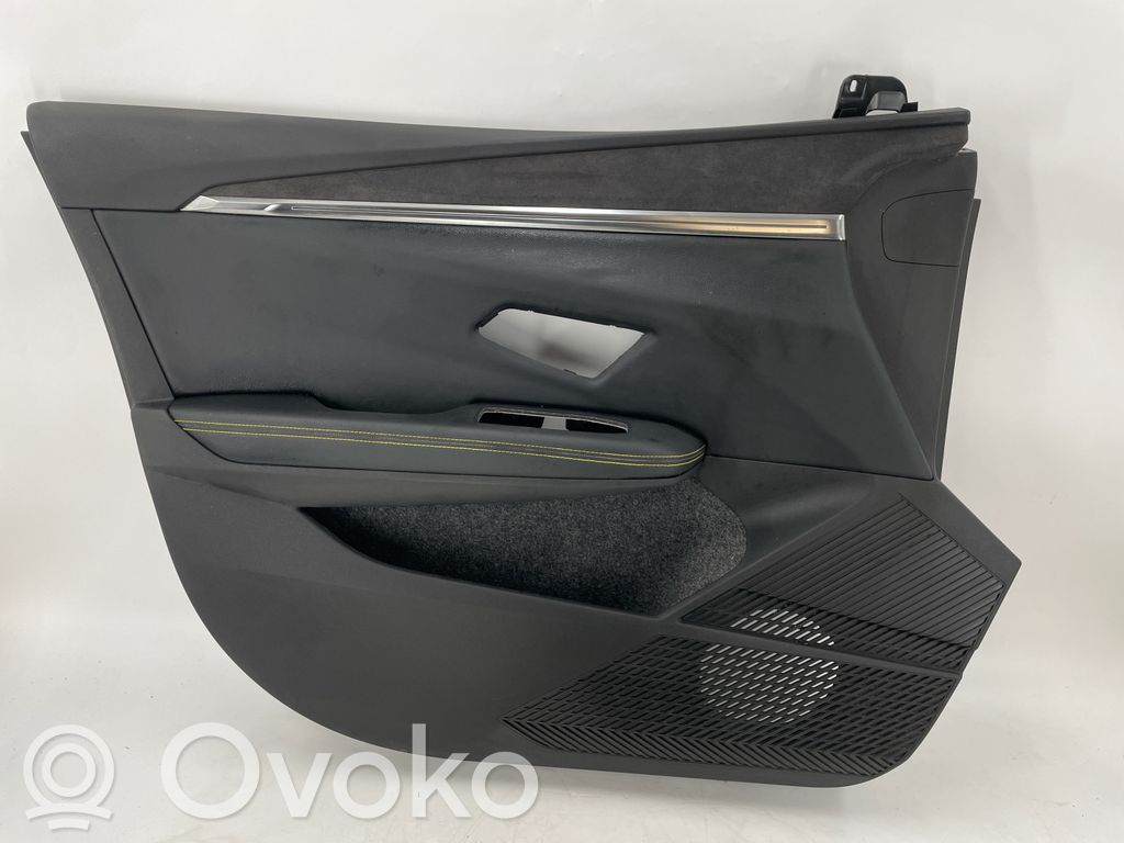 Renault Megane E-Tech Etuoven verhoilu 