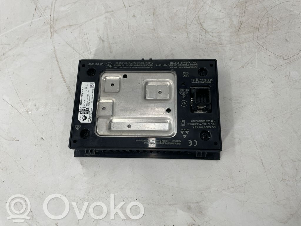 Renault Megane E-Tech Wireless charging module 