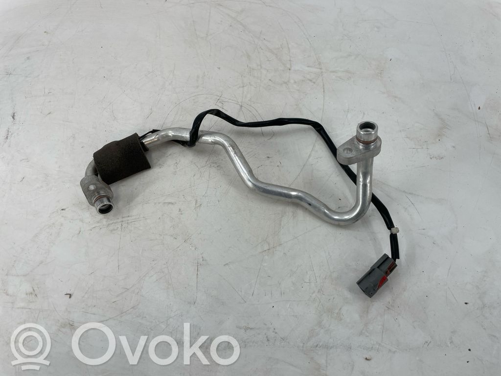 Renault Megane E-Tech Ilmastointilaitteen putki (A/C) 