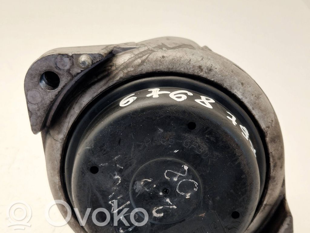 BMW 3 E90 E91 Dzinēja spilvens 