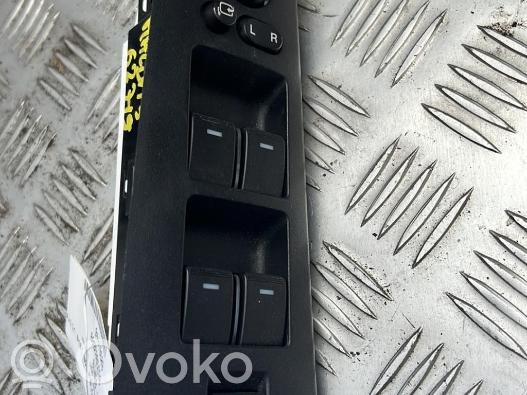 Elektrisko logu slēdzis   BCD166350B