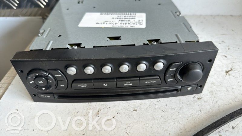 Radio/CD/DVD/GPS-pääyksikkö   00006564F5