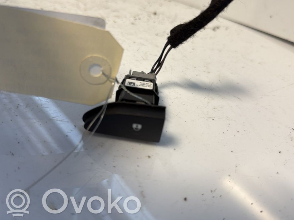 Renault Clio IV Central locking switch button 