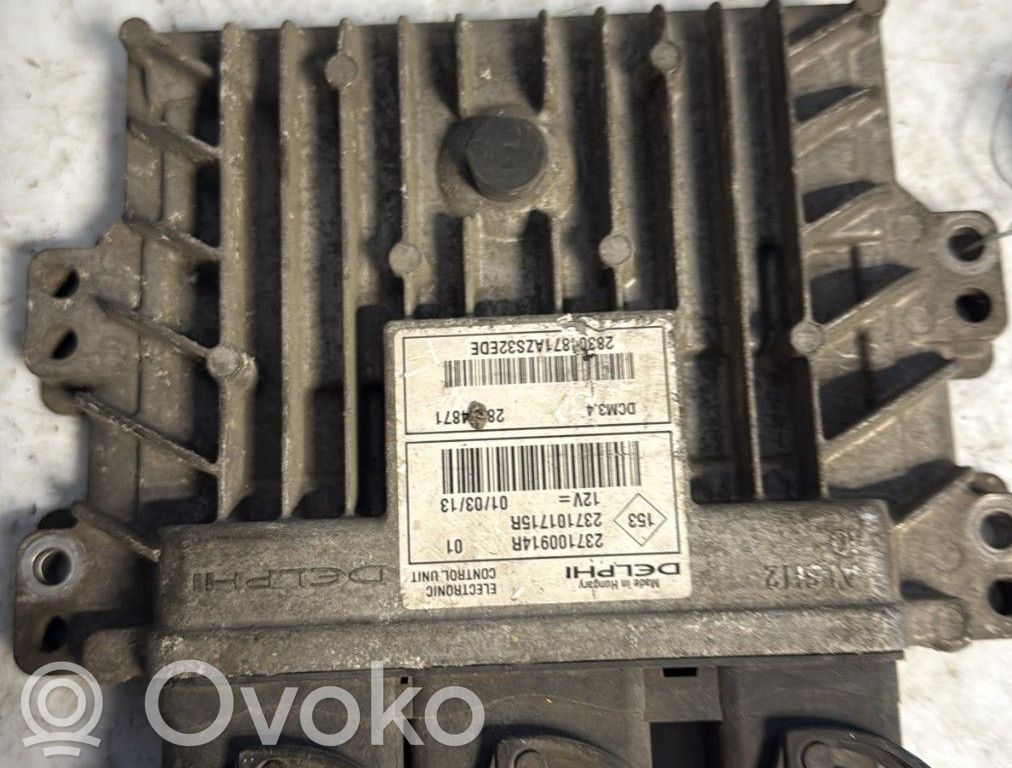 Renault Megane III Engine control unit/module 