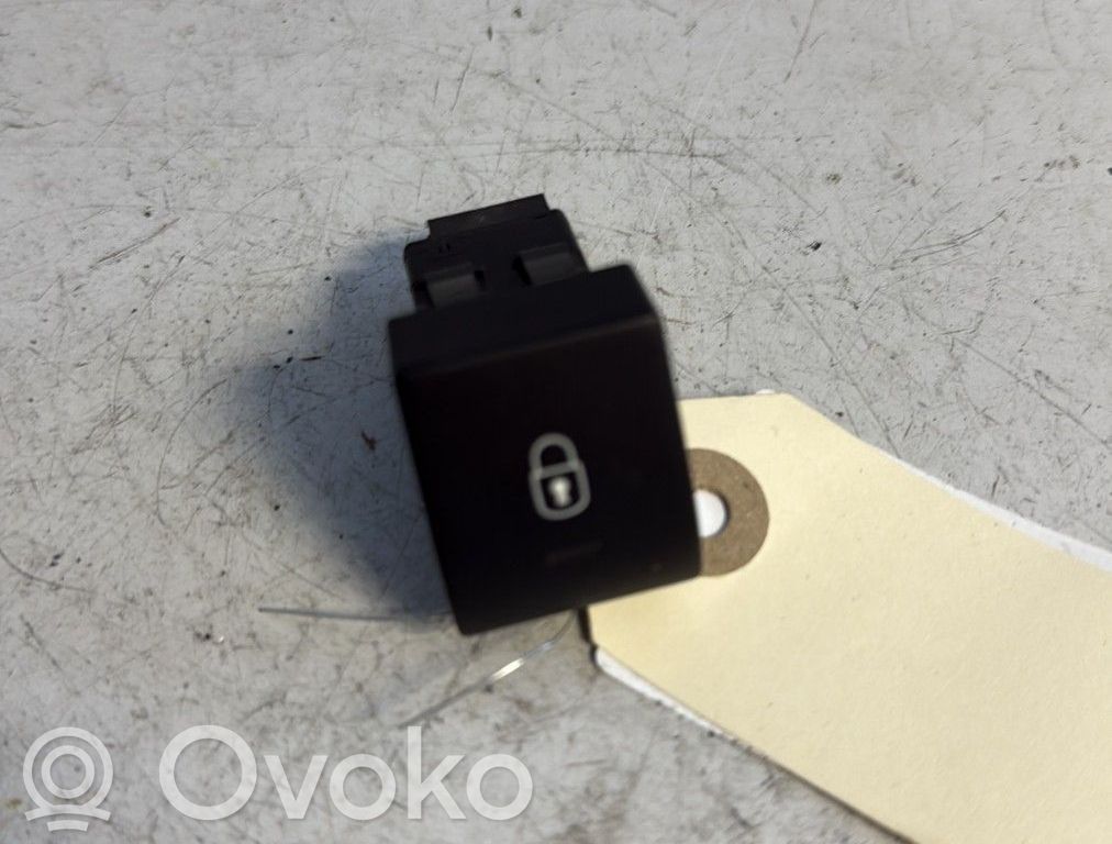 Peugeot 3008 I Central locking switch button 