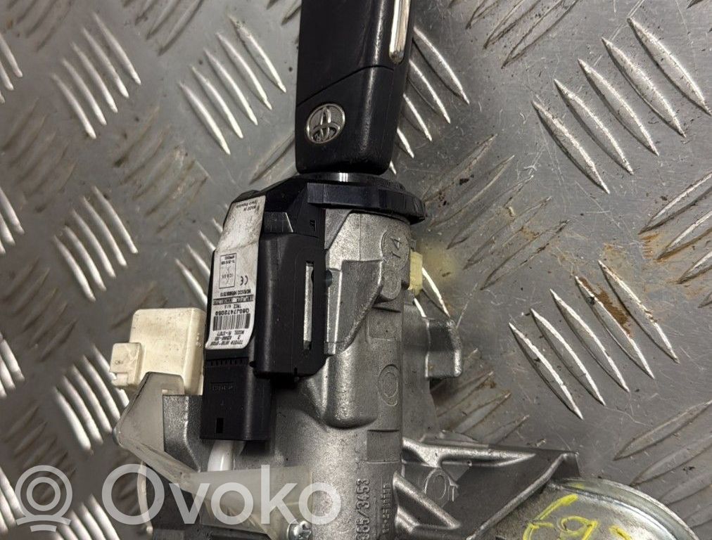 Toyota Verso Virtalukko 