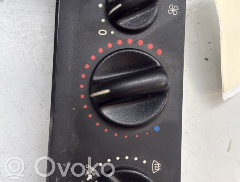 Renault Kangoo I Panel klimatyzacji 