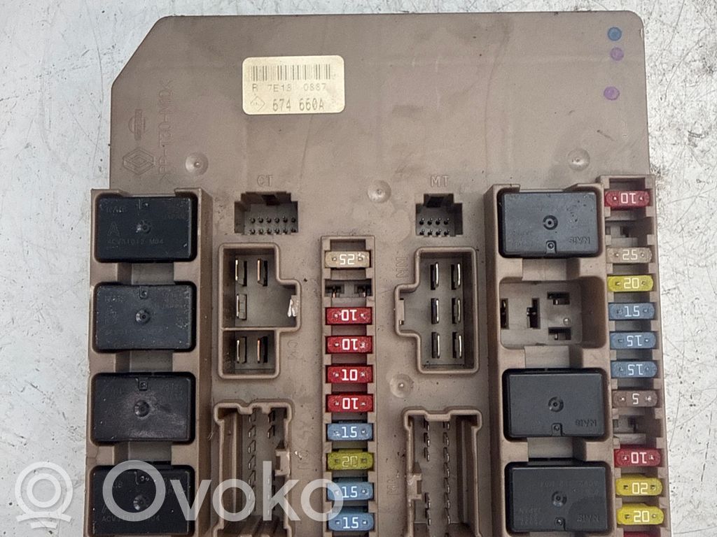 Renault Clio III BSM Control unit 