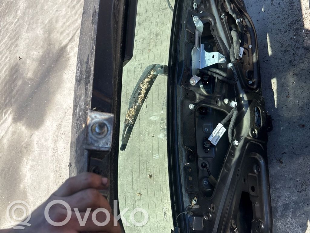 Nissan Note (E12) Tailgate/trunk/boot lid 