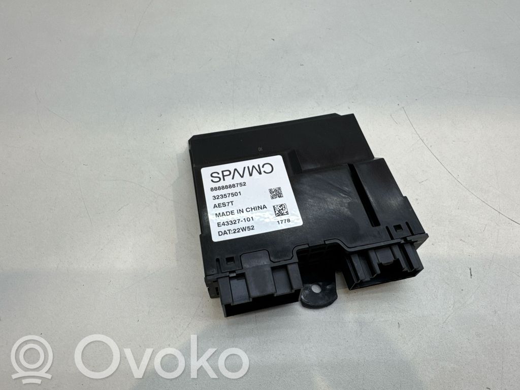 Polestar 2 Tailgate/trunk control unit/module 
