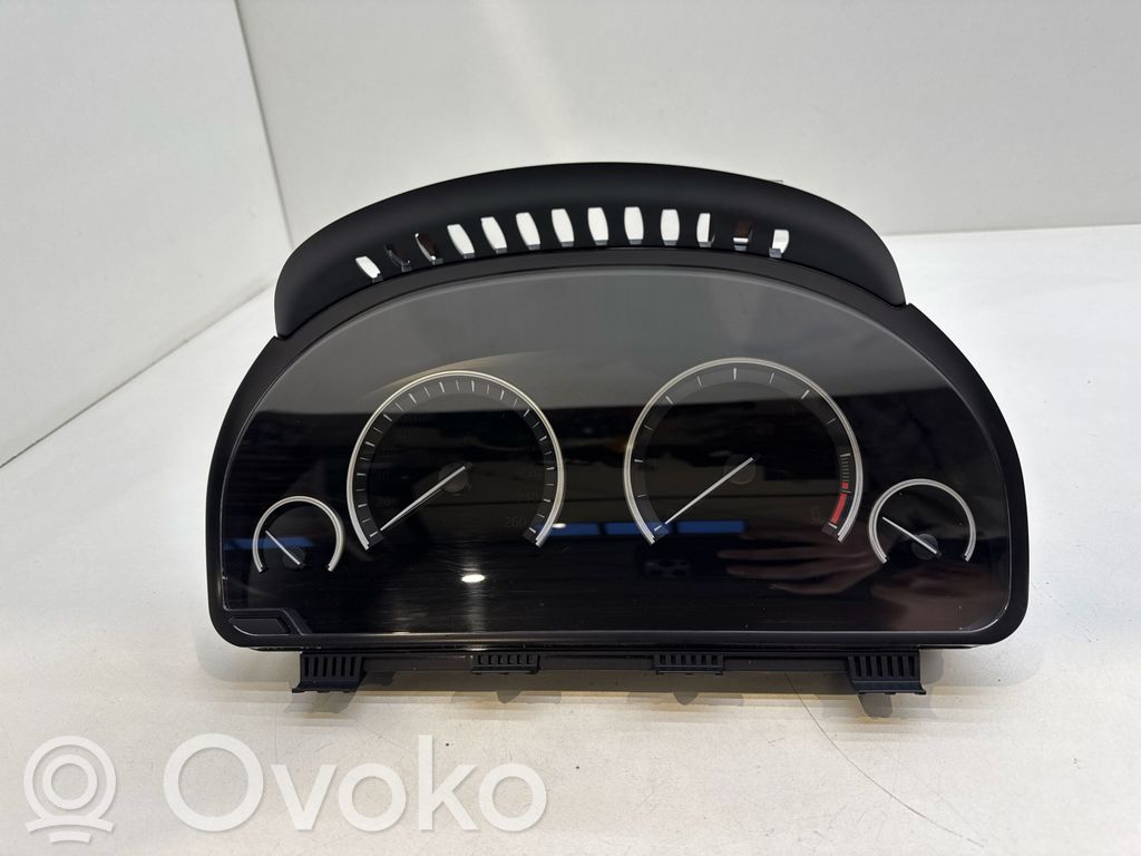 BMW 5 F10 F11 Licznik / Prędkościomierz 