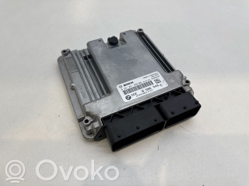 BMW 5 F10 F11 Engine control unit/module 