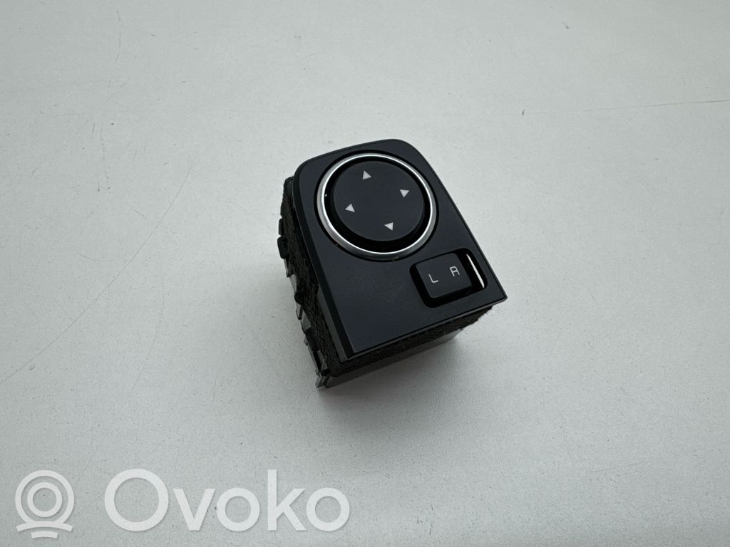 KIA Ceed Wing mirror switch 