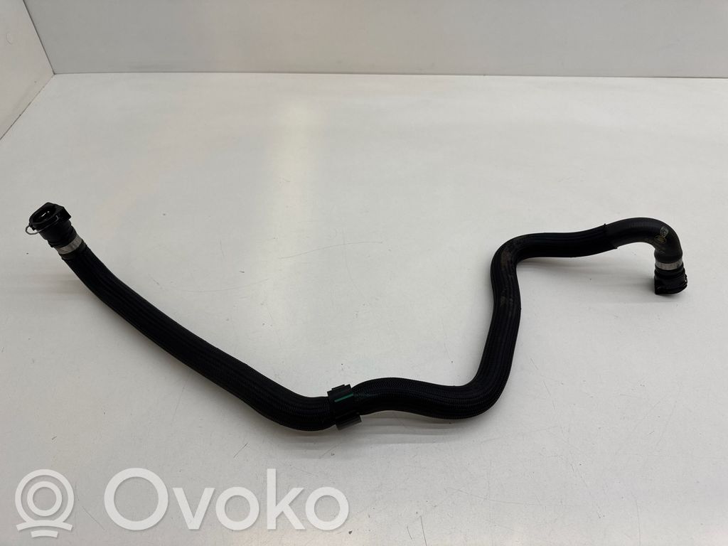 Jaguar E-Pace Engine coolant pipe/hose 