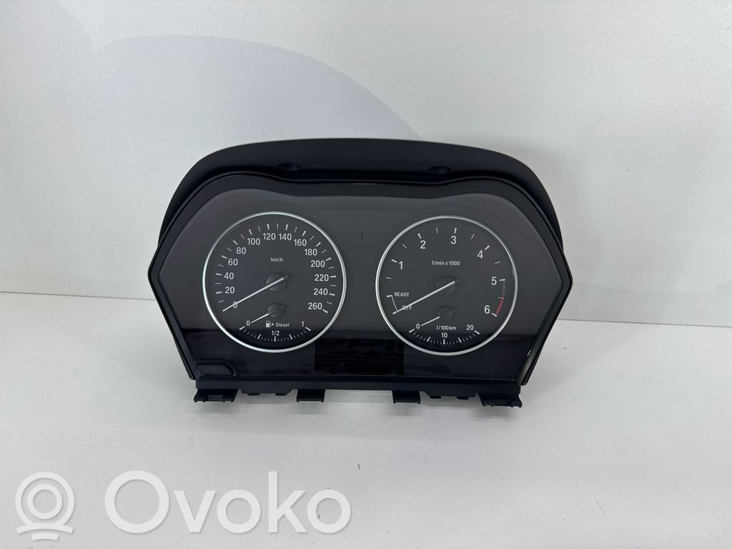BMW 2 F45 Licznik / Prędkościomierz 