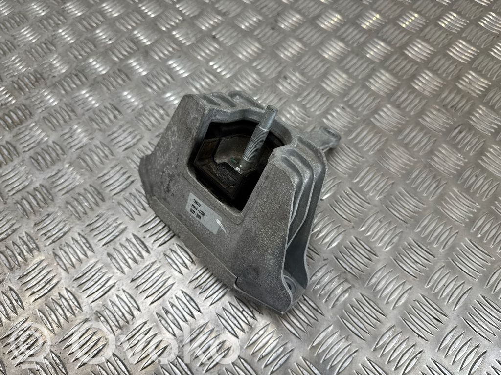 KIA Ceed Engine mount bracket 