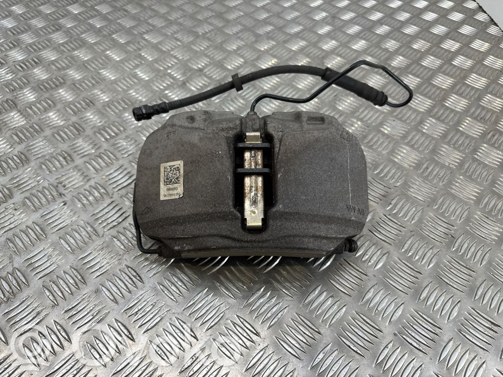 Audi A4 S4 B9 Etujarrusatula 