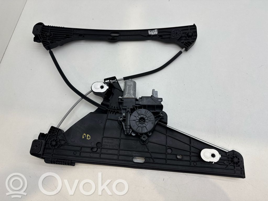 Opel Corsa F Regulador de puerta delantera con motor 