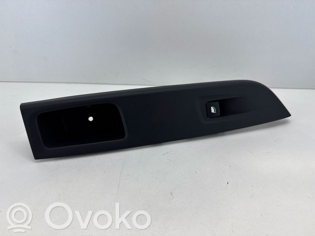 Opel Corsa F Przyciski szyb 