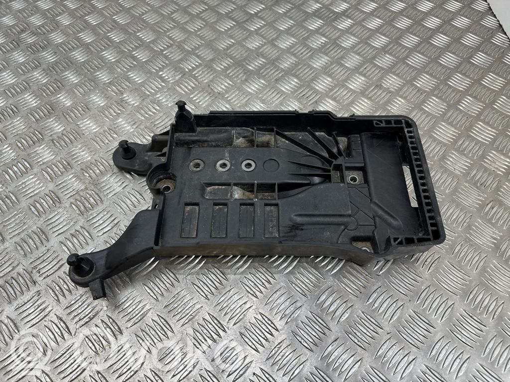 Seat Arona Akumuliatoriaus tvirtinimo padas 