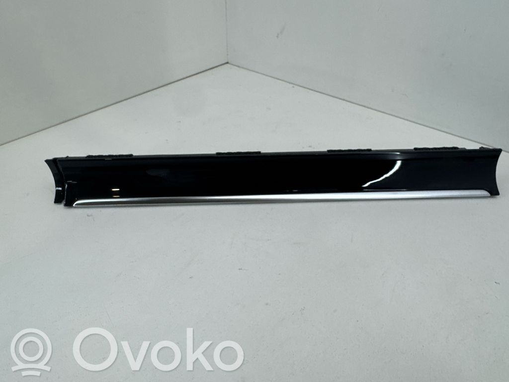 KIA Sorento Moldura del panel (Usadas) 