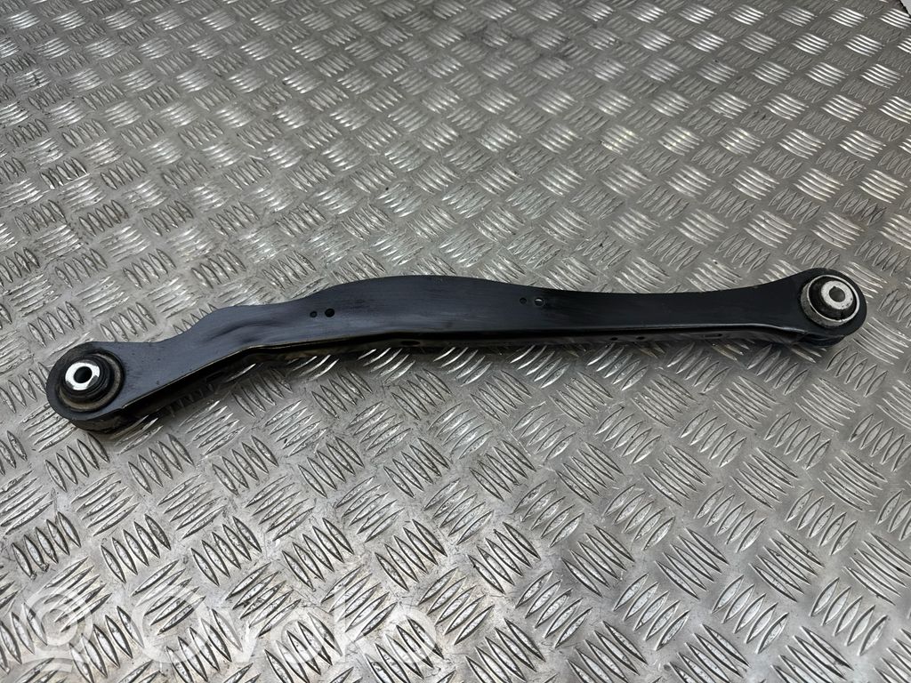 BMW 2 F45 Brazo de suspensión trasero 