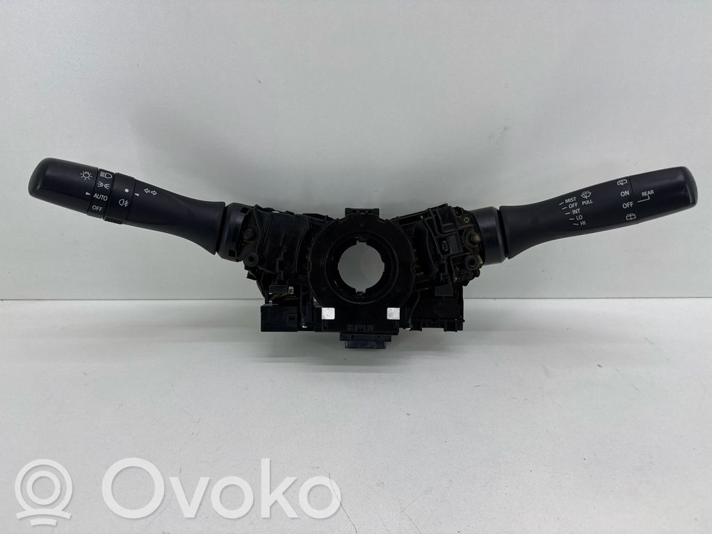 Suzuki Ignis Commodo, commande essuie-glace/phare 