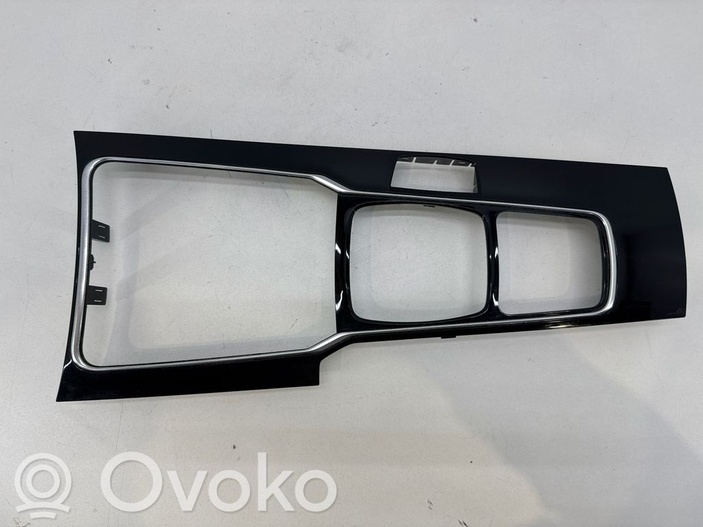 Peugeot 508 RXH Ātrumu pārslēgšanas sviras dekoratīvā apdare (plastmasas) 