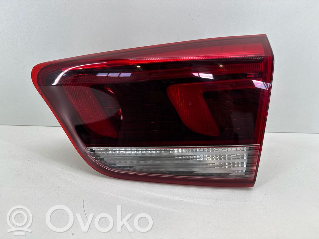 KIA Rio Galinis žibintas dangtyje 