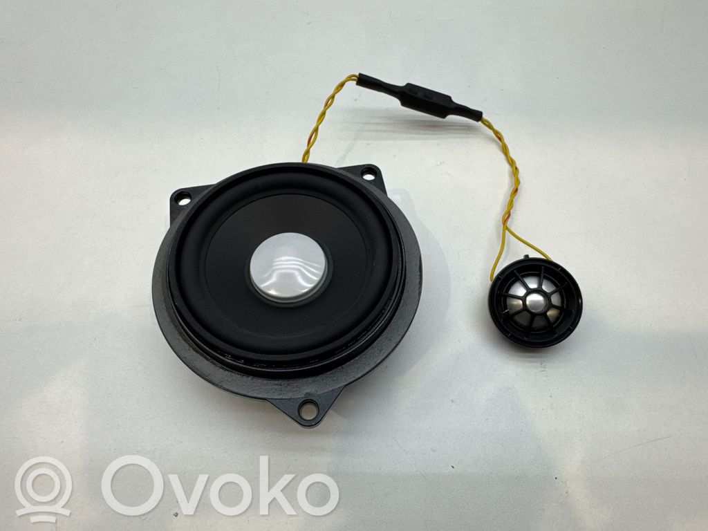 BMW 5 F10 F11 Subwoofer 