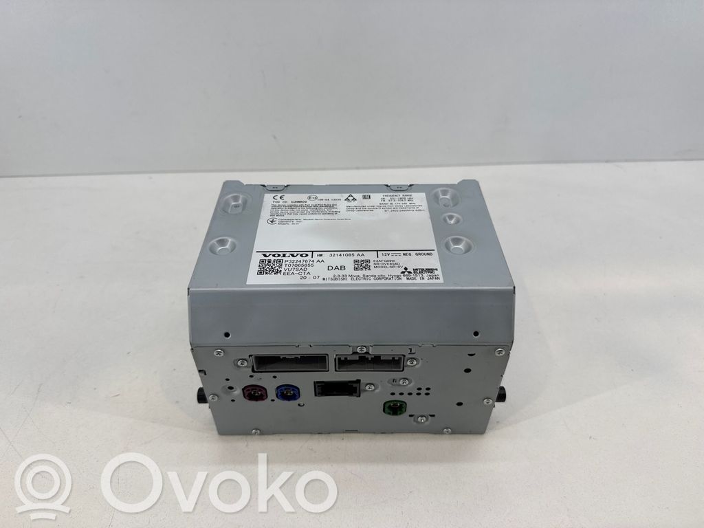 Panel / Radioodtwarzacz CD/DVD/GPS   32141085AA,P32247674AA