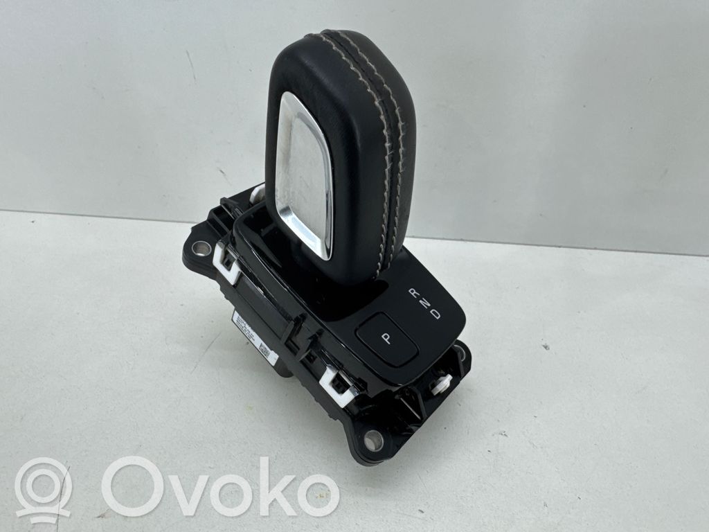 Volvo XC40 Selector de cambios 