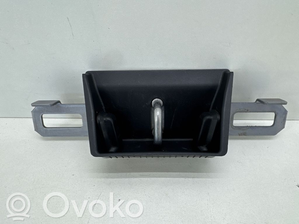 Volvo XC40 Rygiel zamka drzwi tylnych 