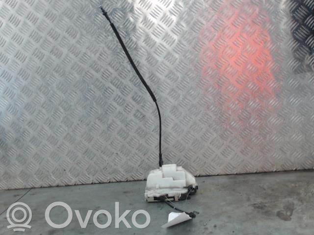 Citroen C3 Priekšpusē slēdzene 