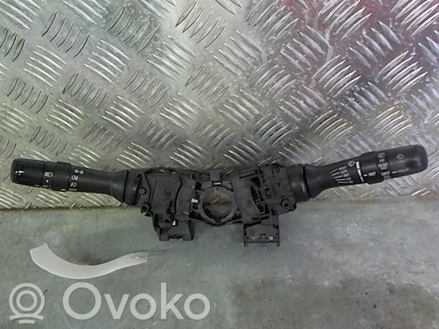 Toyota Auris 150 Interruptor/palanca de limpiador de luz de giro 