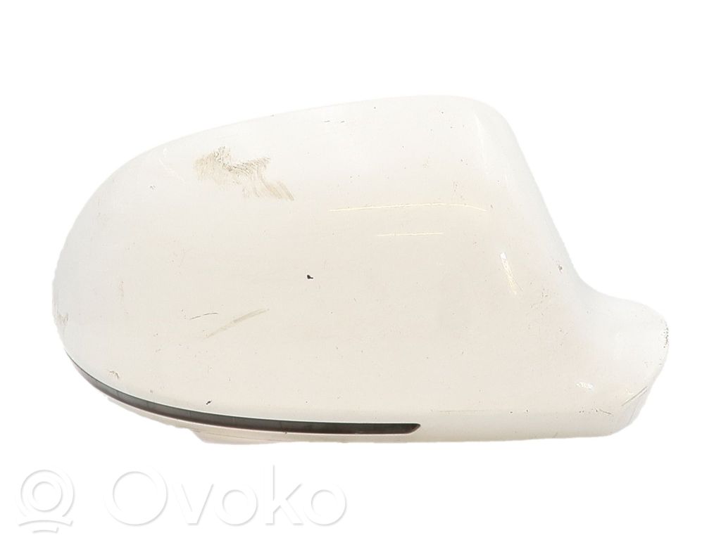 Obudowa lusterka zewnętrznego drzwi przednich   8T0857528DGRU