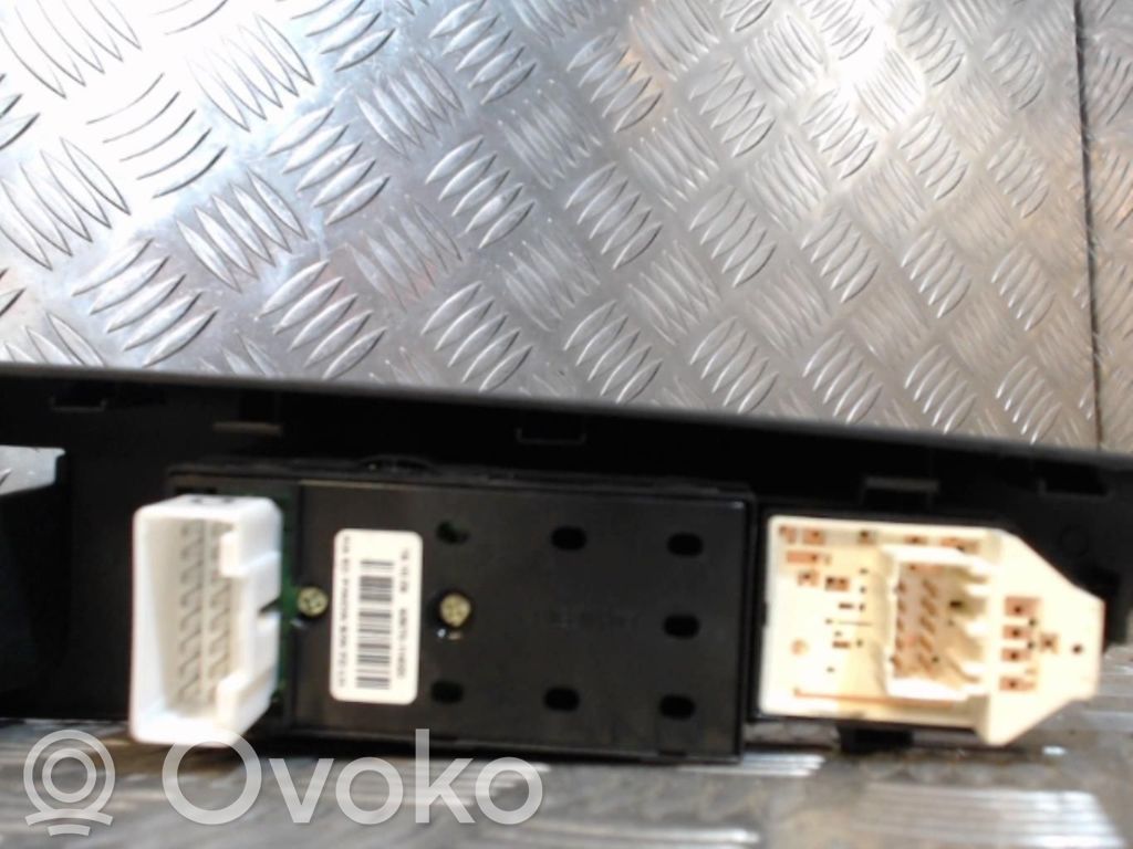 Elektrisko logu slēdzis