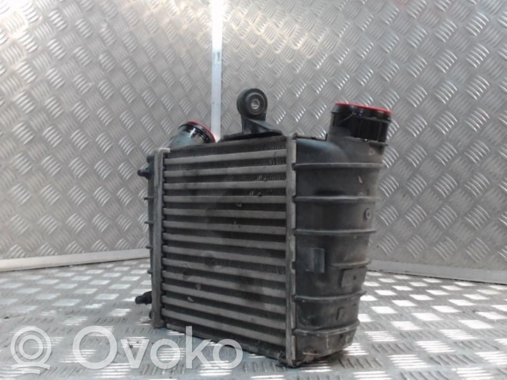 Opel Astra H Intercooler radiator 