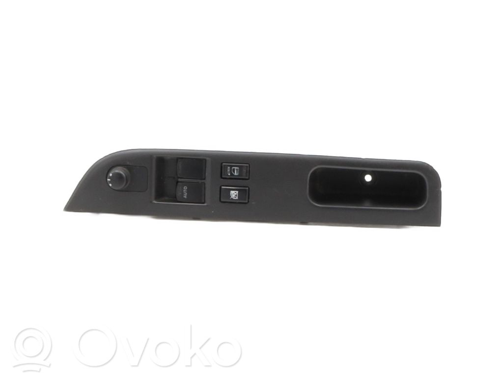 Suzuki SX4 Electric window control switch 