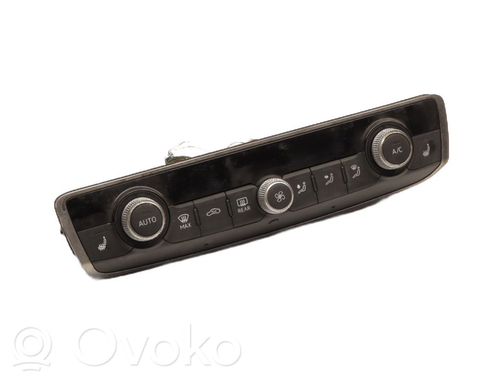 Audi A1 Climate control unit 
