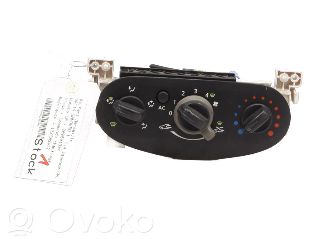 Dacia Sandero Climate control unit 