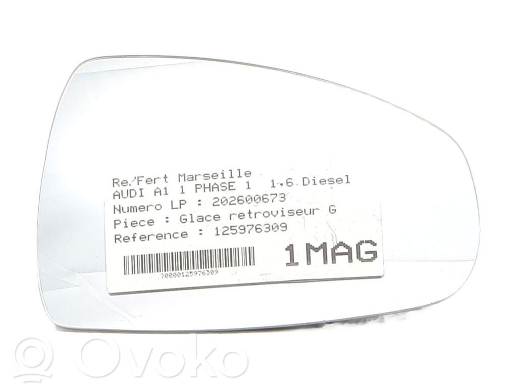 Audi A1 Wing mirror glass 