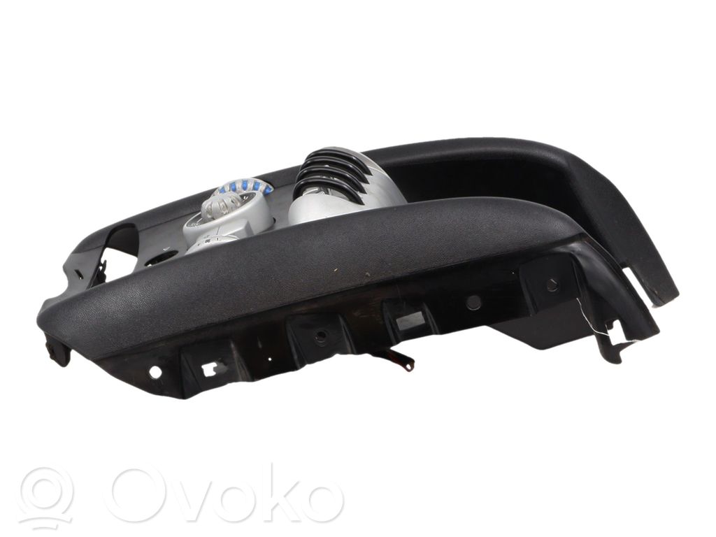 Climate control unit   64113454854