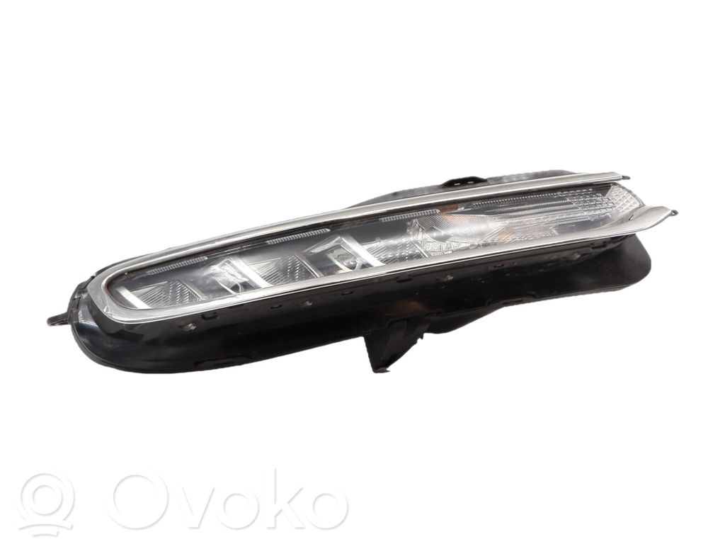 Front fender indicator light