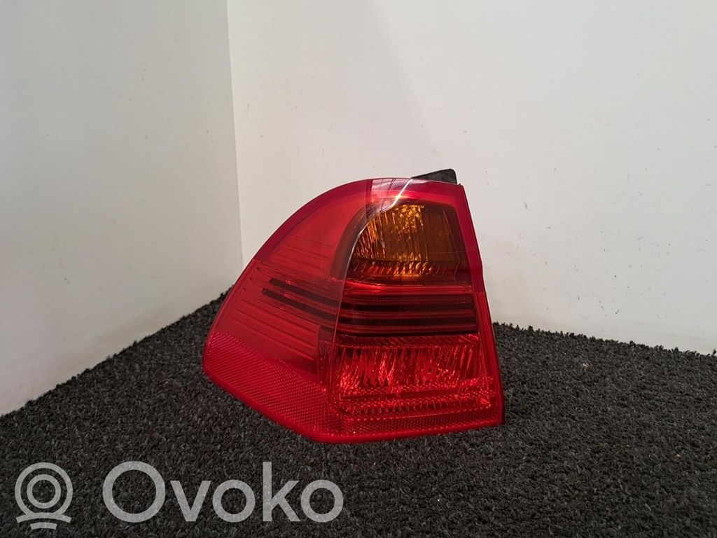 Rear/tail lights   63217160061